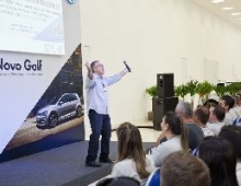 Imagem Palestrante Dill Casella no Lançamento do Novo Golf