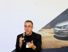 Imagem Palestrante Dill Casella no Lançamento do Novo Golf
