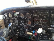 Imagem E o cliente foi buscar o palestrante com avião particular
