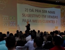 Imagem No Palco Principal da APAS SHOW