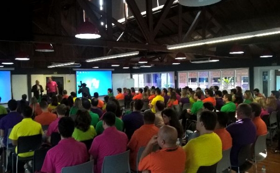 Palestrante Dill Casella na Covestro Inovação Palestrante Dill Casella na Covestro Inovação Criatividade